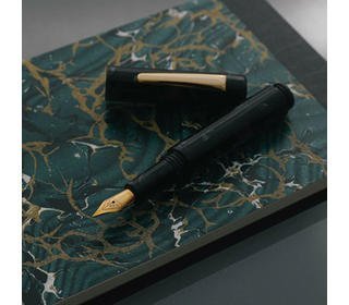 marbled-fountain-pen-attache-black