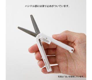 xs-compact-scissors-black-a