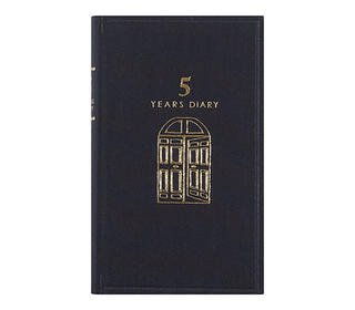 diary-5-years-gate-black