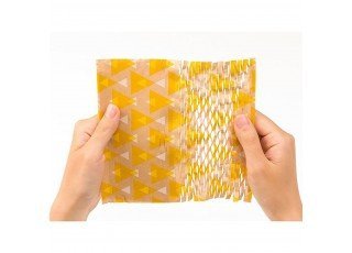 ch-expanding-paper-sheets-triangle-yellow